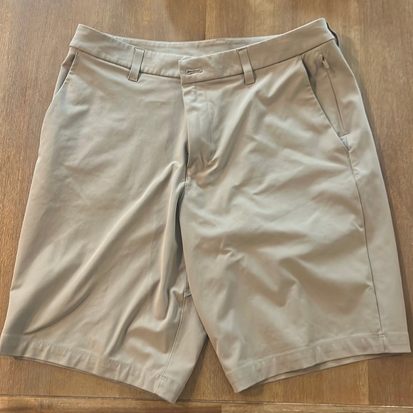 Lululemon khaki shorts - Picture 1 of 4